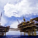Harga Minyak Turun Karena Naiknya Stok Produksi Minyak AS